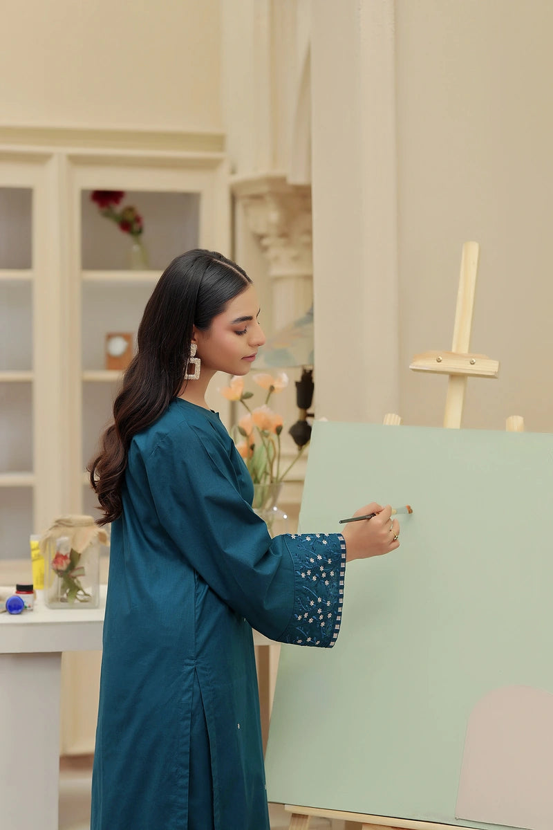 KW-113 | 2 Piece Stitched Lawn