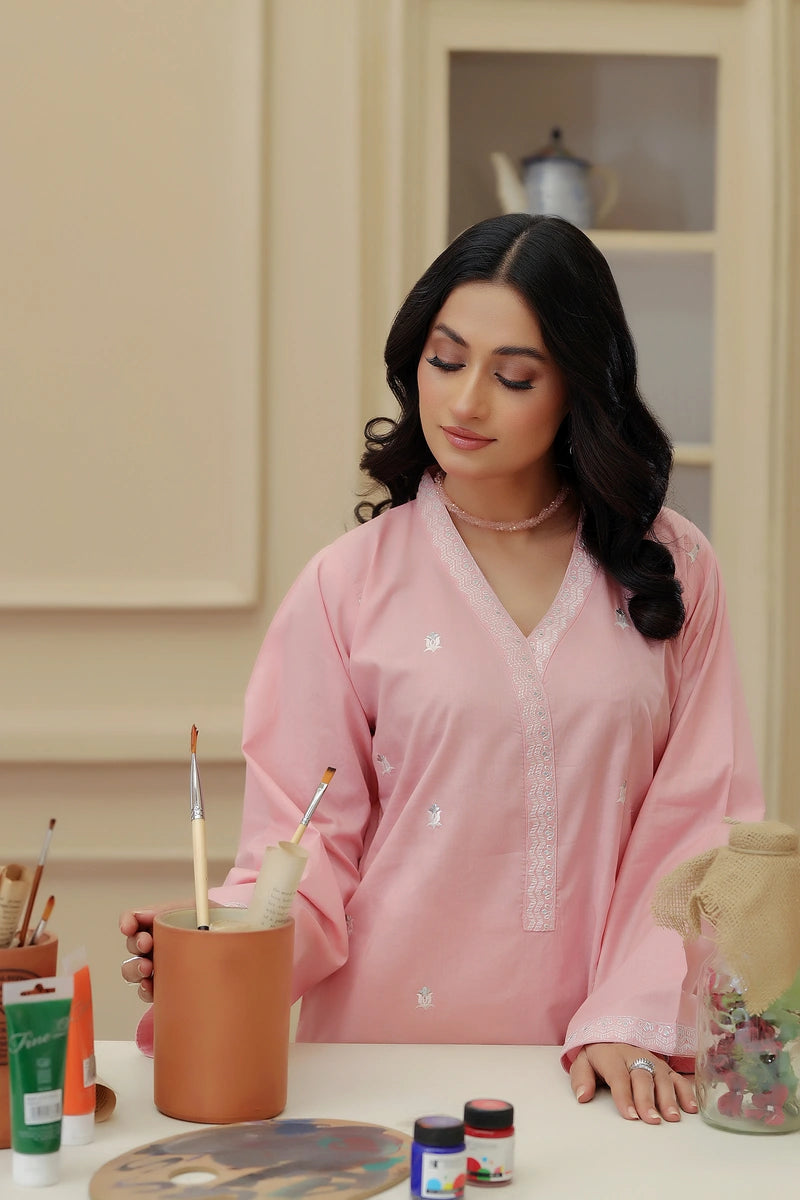 KW-118 | 2 Piece Stitched Lawn